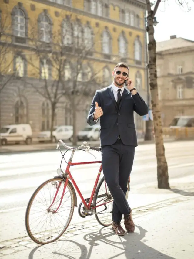 7 Ways to Make People Instantly Like You