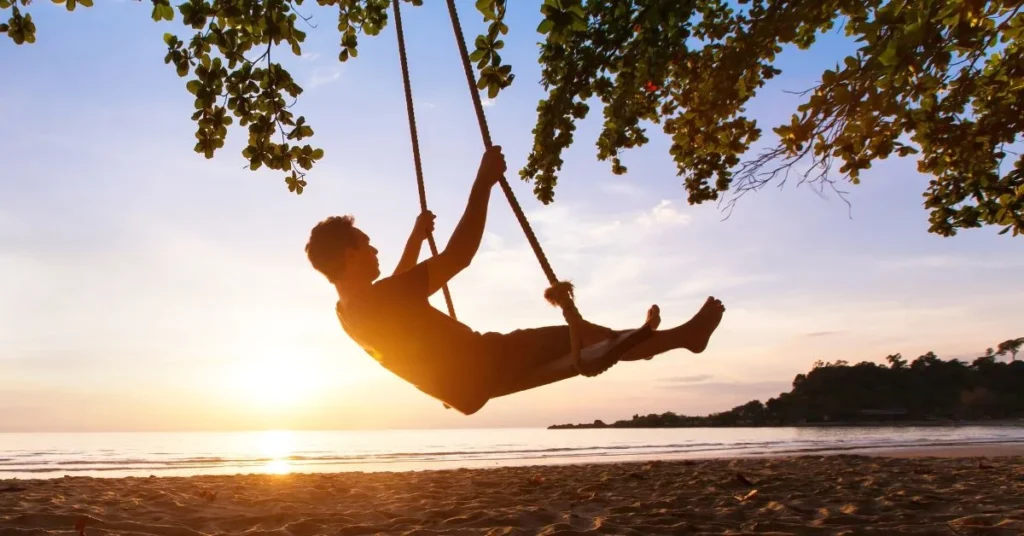 5 Smart Things to Buy That Increase Happiness, According to Ramit Sethi