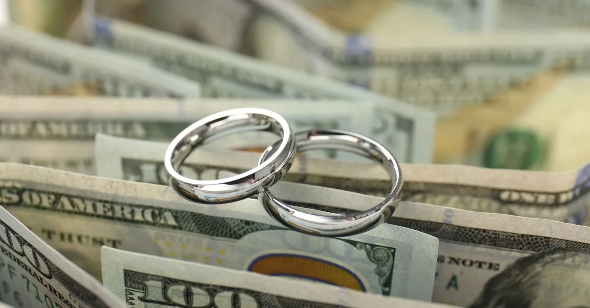 7 Relationship Habits Wealthy Couples Share That Most People Ignore