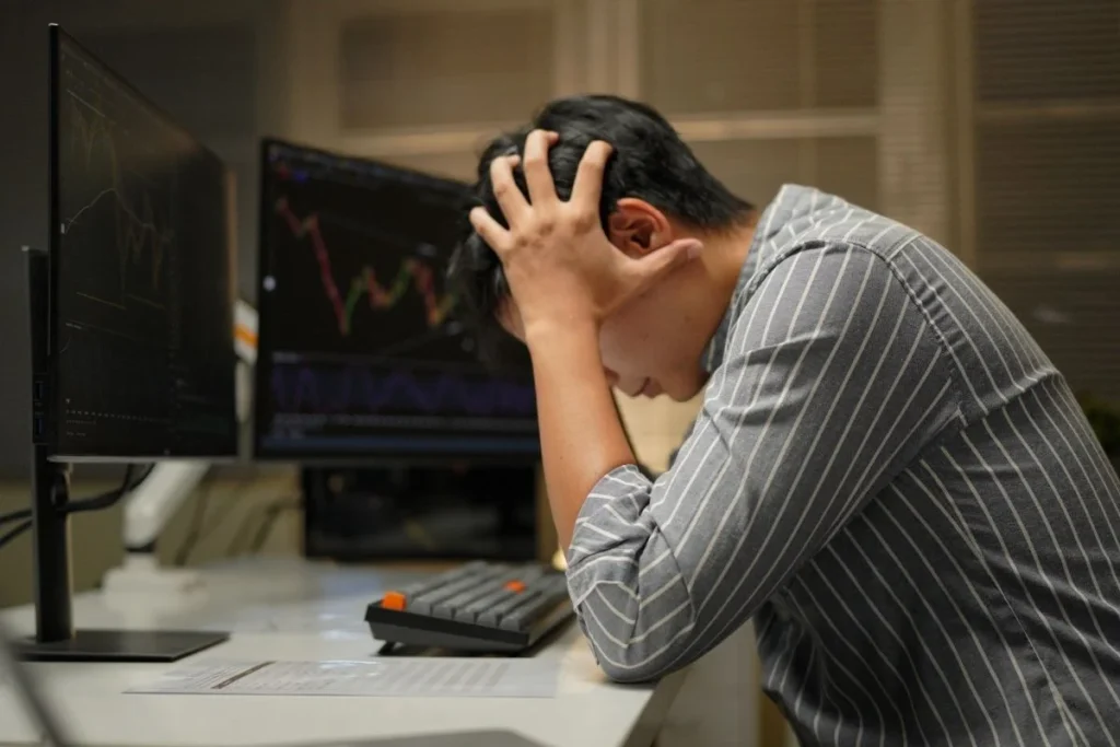 8 mistakes that quietly destroy financial progress