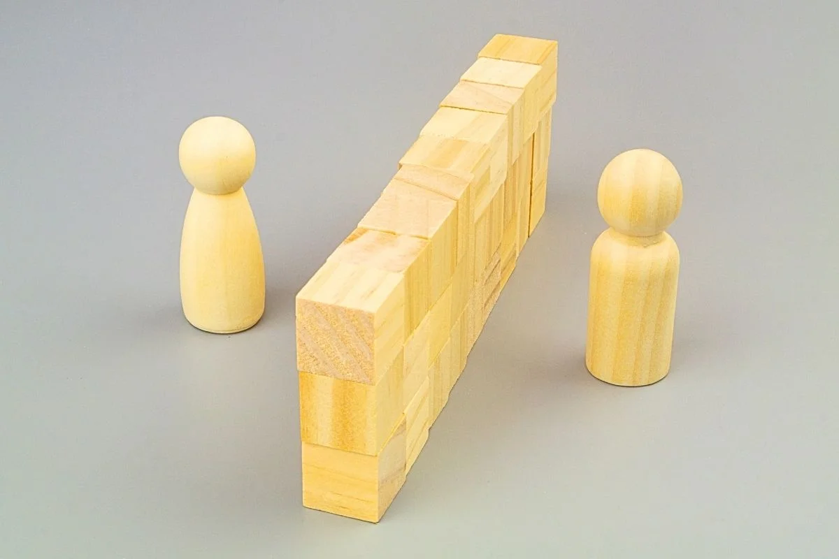 7 Ways to Set Boundaries With Toxic People