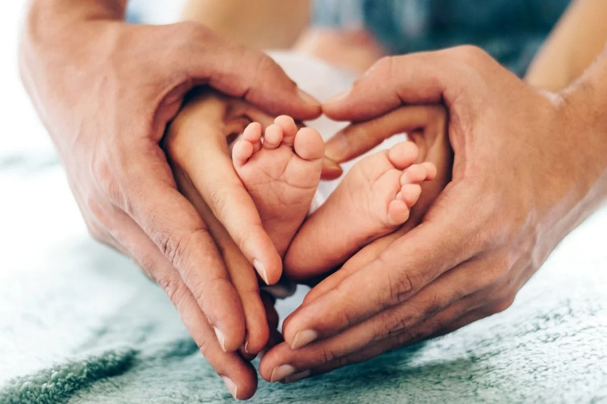 7 Positive Parenting Solutions for First-Time Moms and Dads