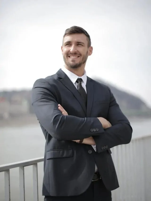 7 Secrets Confident People Will Never Tell You