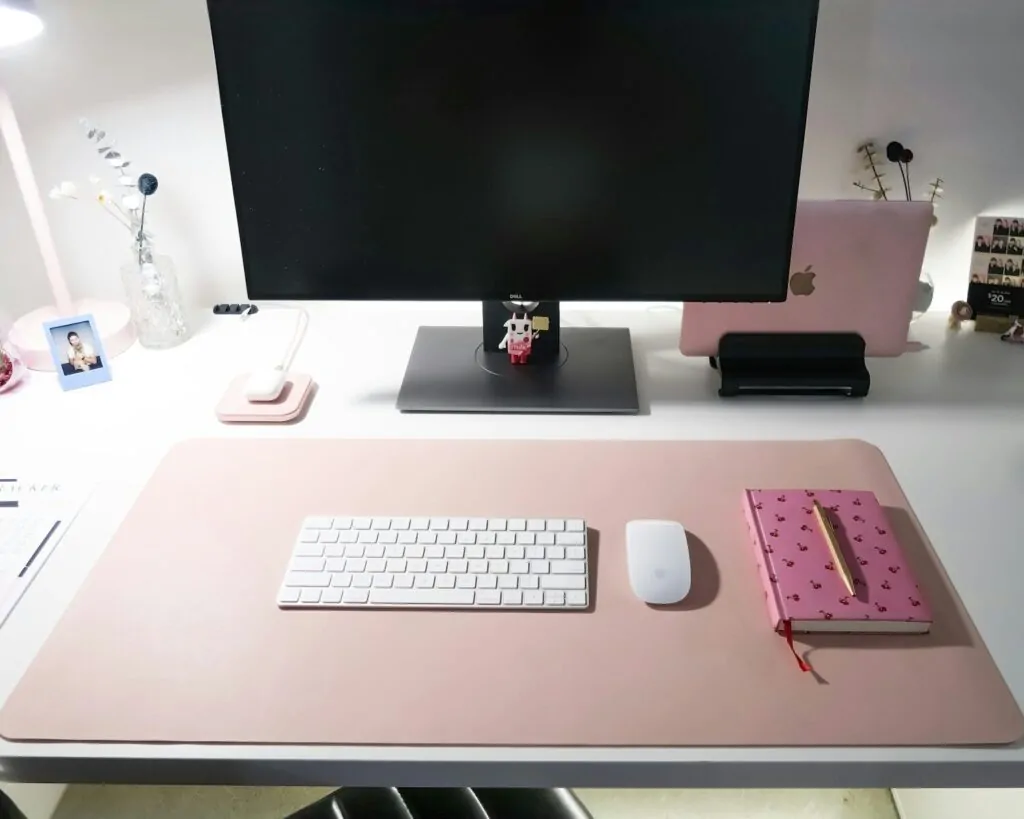 18 Business Ideas for Women Who Want Financial Freedom 1 silver imac on white desk