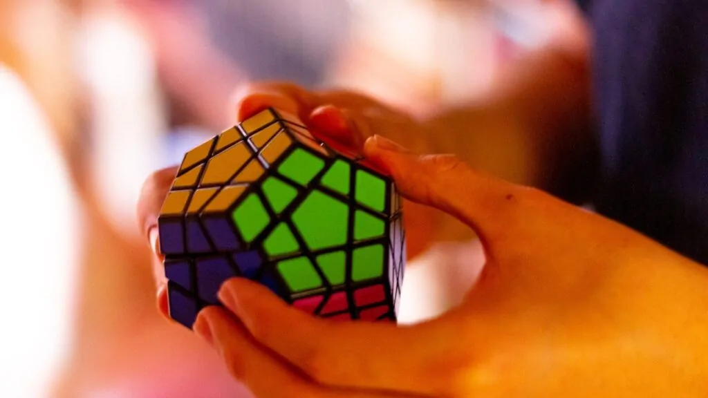 Quiz: Are You More Intelligent Than Average? 1 3 x 3 rubiks cube