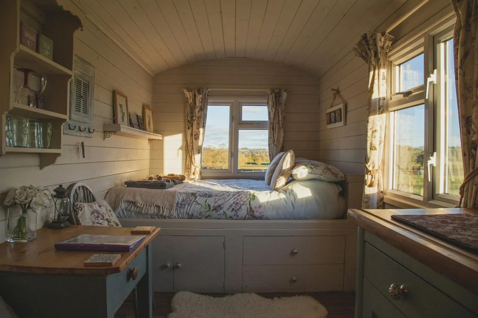 1000 Little Things You’re Taking for Granted Every Day (And Will Miss When They’re Gone) 5 empty bed beside windows during daytime