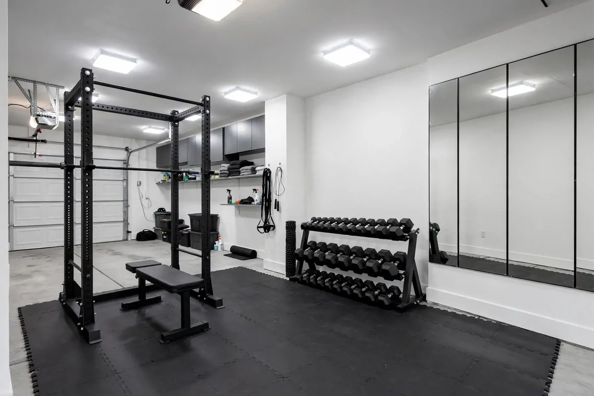 19 Mini Gym at Home Ideas Garage Builds That Beat a Membership