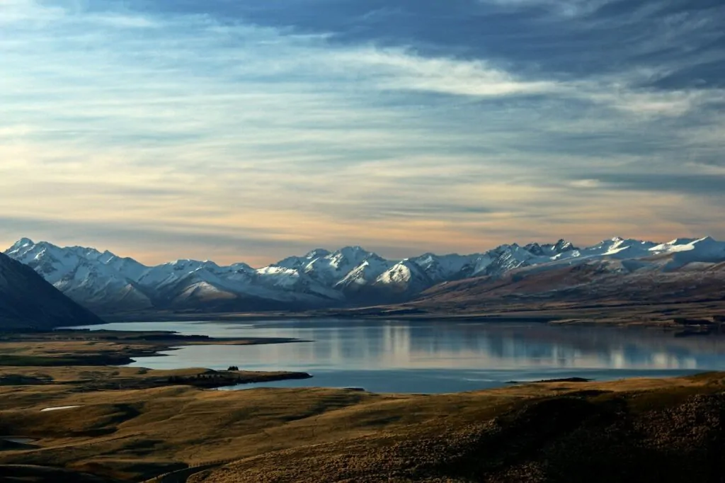 This Quiz Can Guess What Is Your Current Location: City, Sea, Mountains Or Small Town, Try It Now! 1 landscape photography of lake and mountain