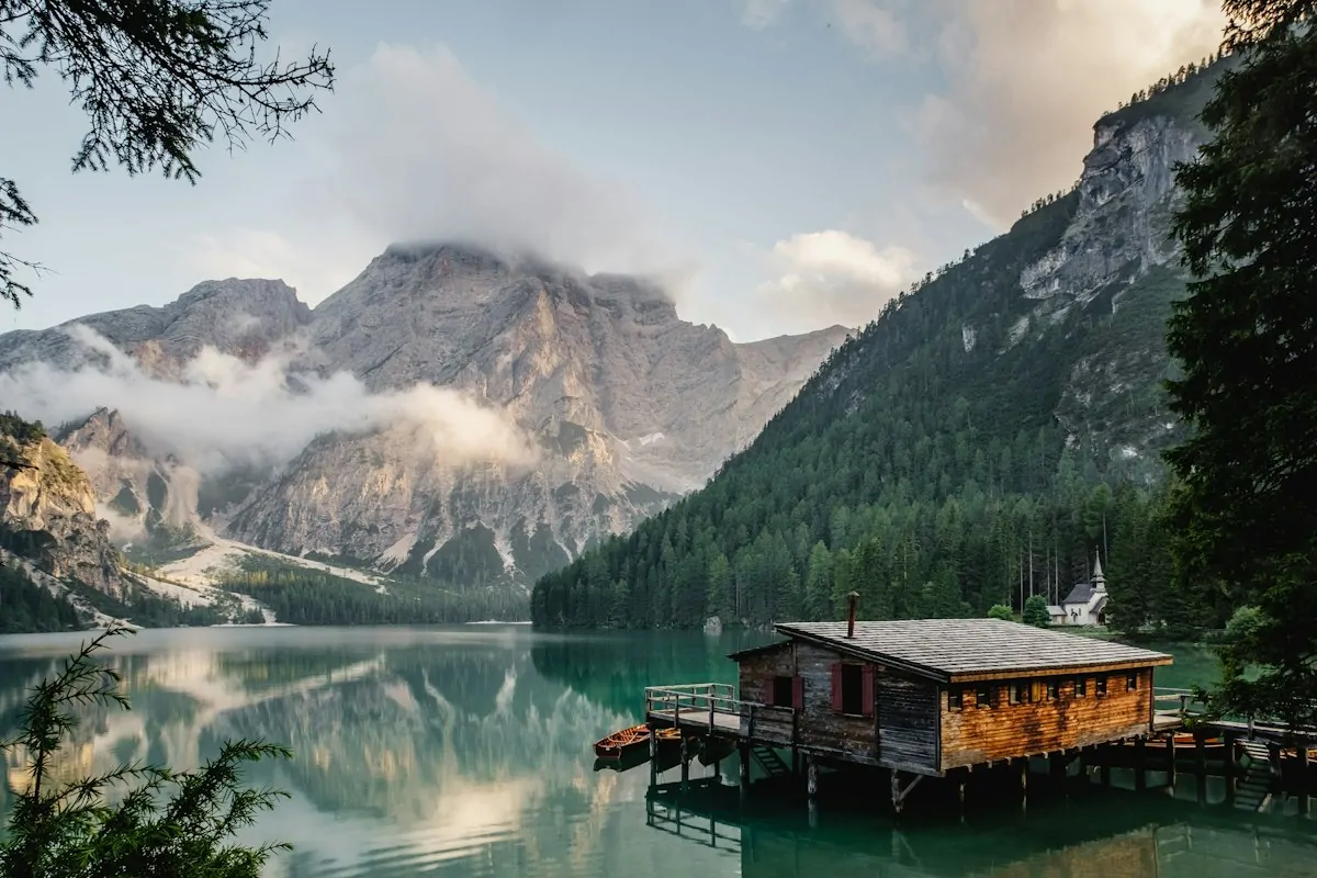 Am I Lonely Quiz: 10 Gentle Questions That Reveal How Connected You Really Feel Inside 1 Cozy cabin by a lake at night
