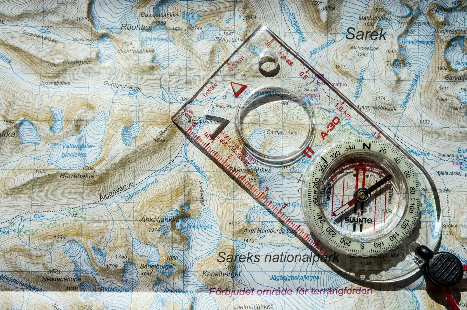 Am I a Realist Quiz: Answer 10 Fun Questions and Find Out How Realistic You Really Are 1 clear and white compass with ruler on map illustration