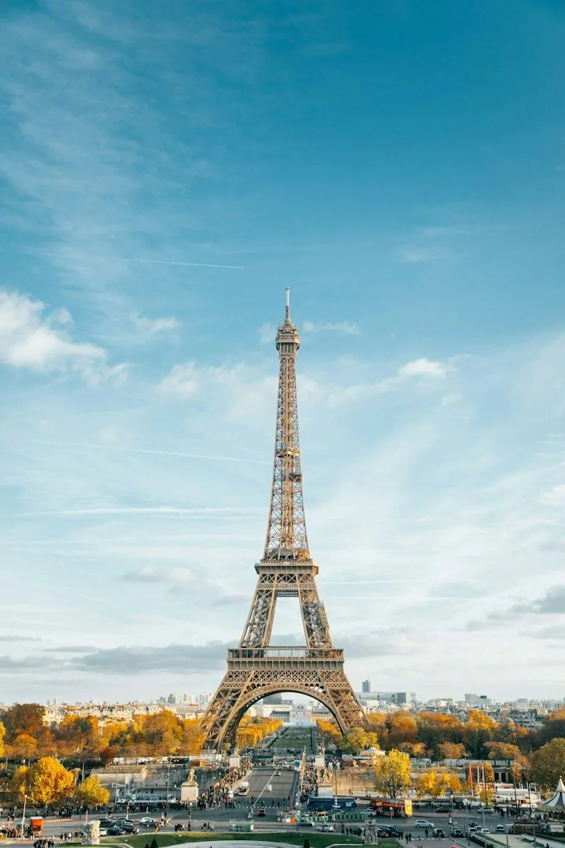 Only 3 Countries Start With F and I Bet You Can Only Name 2 (Experts Only) 1 Eiffel tower during daytime